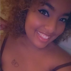 Meet your Posher, Sabrina